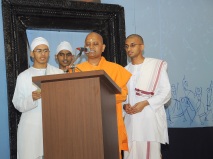 0024 Vedic Chanting by Ashrama Inmates