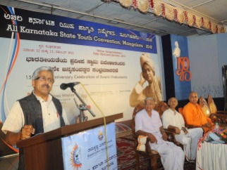0110 Dr R Balasubrahmanyam motivating the youths