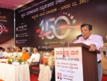039 Dr N Vinay Hegde Addressing the gathering